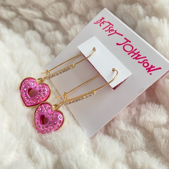 Betsey Johnson Pave Heart Crystal Dangle Drop Earrings NWT - Picture 10 of 10